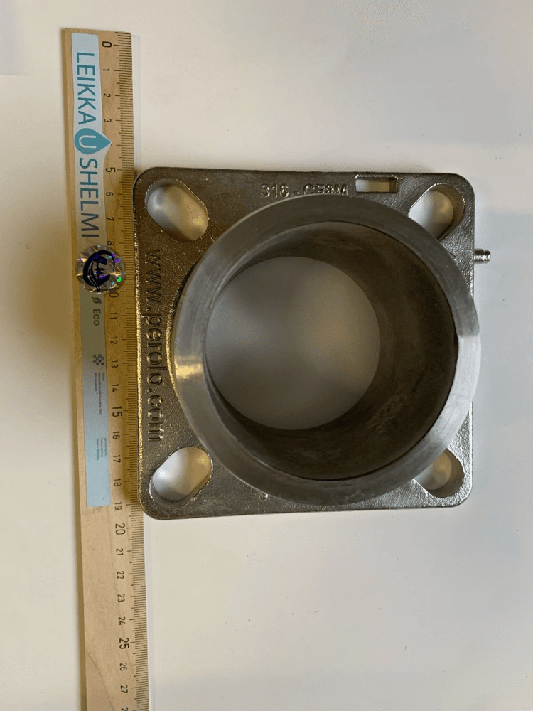 1196141000 Квадратный фланец выпускного патрубка, 3”, Camlock., 4  слота x D18 x 145 до 162 PCD